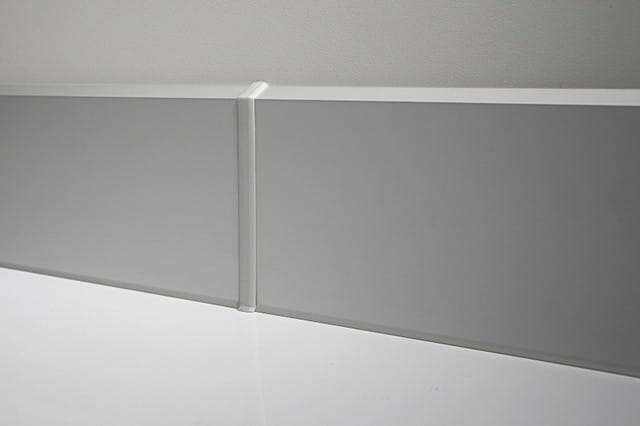 metal line 1.jpg