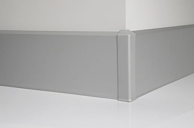 metal line 3.jpg
