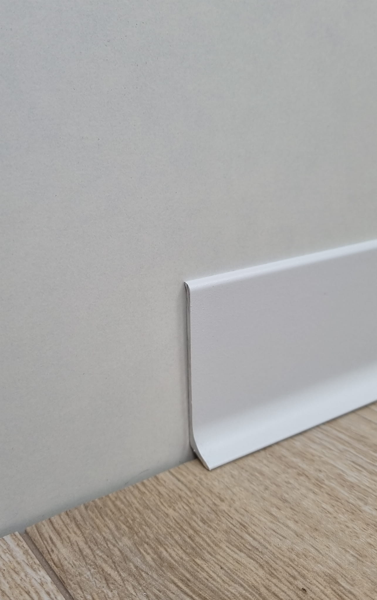 Listwa przypodłogowa Metal line 90 Biały ST 6cm 